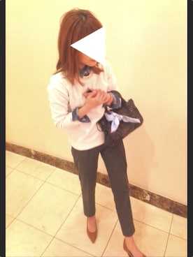 「グレーパンツ」｜「アイテム（財布/小物）」を使った、Nhimiiさん（レディース・148cm）の春コーディネート