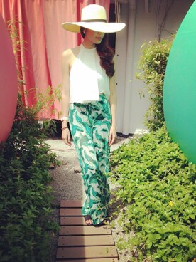 「zaloramy」｜「アイテム（帽子）」を使った、Nadya Nsrさん（レディース・171cm）の春コーディネート