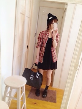 「ネコ」｜「アイテム（モカシン/デッキシューズ）」を使った、suzuさん（レディース・159cm）の秋コーディネート