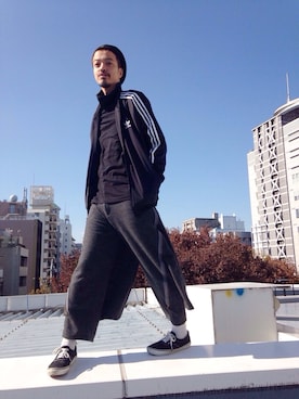 「Yohji Yamamoto（ヨウジヤマモト）のアイテム（トップス）」を使った、トヲルさん（メンズ・180cm）の秋コーディネート