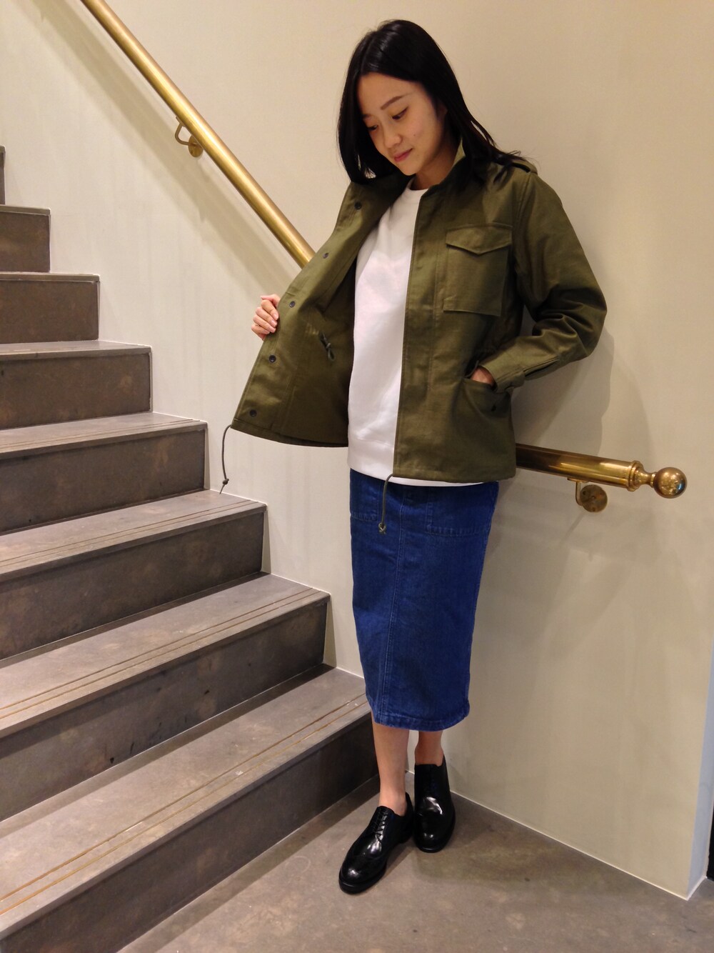 「united arrows、HYKE、軍裝外套」｜「HYKEのHYKE軍裝外套（ミリタリージャケット、グリーン系）」を使った、UNITEDARROWSTAIPEI_WOMENSさん（レディース・163cm）の春コーディネートの1枚目の写真