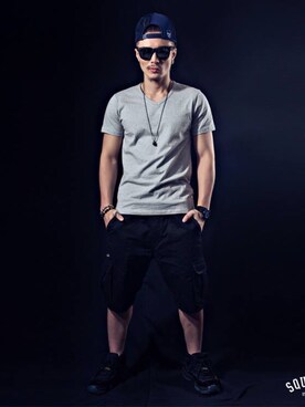 「SQUAD（スクアッド）のアイテム（パンツ）」を使った、Hungchi Michaelさん（メンズ・175cm）の春コーディネート