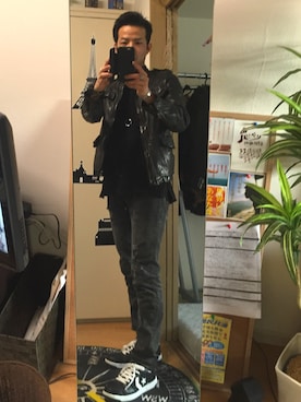 「CONVERSE（コンバース）のアイテム（スニーカー、ブラック系）」を使った、koujiさん（メンズ）の秋コーディネート