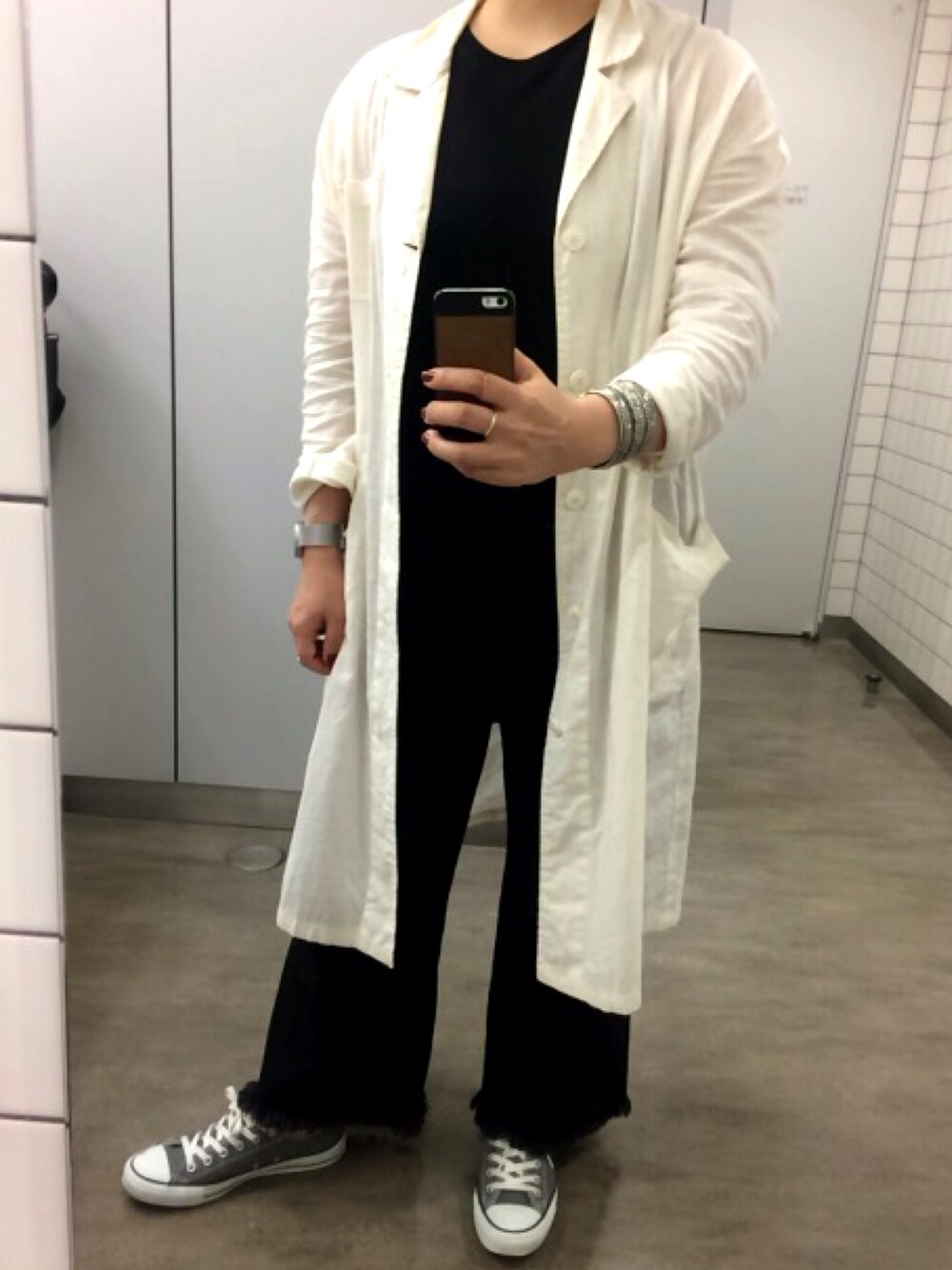 「UNIQLOのアイテム（タンクトップ、ブラック系）」を使った、yuki さん（レディース・160cm）の秋コーディネートの1枚目の写真