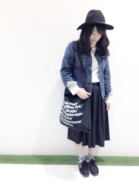 「Marc by Marc Jacobs（マークバイマークジェイコブス）のアイテム（アクセサリー）」を使った、Ayaさん（レディース・160cm・10代）の秋コーディネート