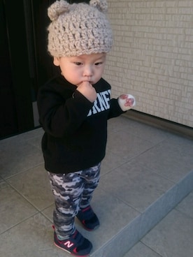 「petit main（プティマイン）のロゴデザイン裏起毛トレーナー（スウェット）」を使った、あにゃちさん（キッズ・80cm）の冬コーディネート