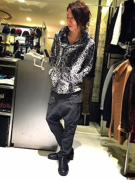 「アイテム（パーカー、ホワイト系）」を使った、Nakataさん（メンズ・170cm）の冬コーディネート