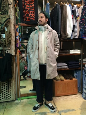 「フリース」｜「アイテム（ステンカラーコート）」を使った、牛木さん（メンズ・165cm）の秋コーディネート