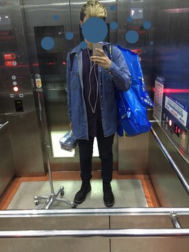 「ROYAL ELASTICS（ロイヤルエラスティクス）のアイテム（シューズ）」を使った、黃庭維さん（メンズ・178cm）の秋コーディネート