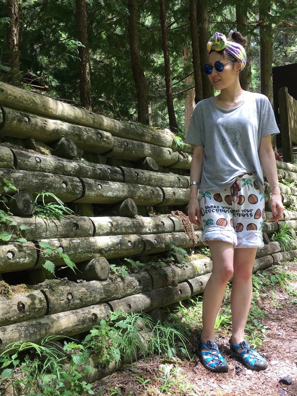 「キャンプ、キャンプスタイル、カジュアルコーデ、summer」｜「？のアイテム（その他パンツ、ホワイト系）」を使った、seikoさん（レディース・156cm）の夏コーディネートの1枚目の写真