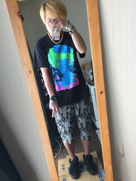 「RUDIE'S（ルーディーズ）のアイテム（Tシャツ/カットソー、ブラック系）」を使った、つちこさん（メンズ・173cm）の秋コーディネート