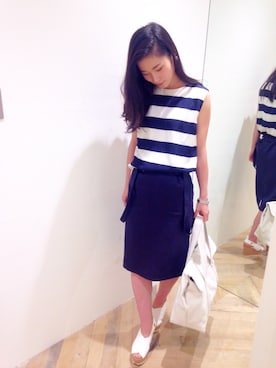 「ネイビー×ホワイト」｜「アイテム（サンダル）」を使った、kanae odaさん（レディース・158cm）の春コーディネート