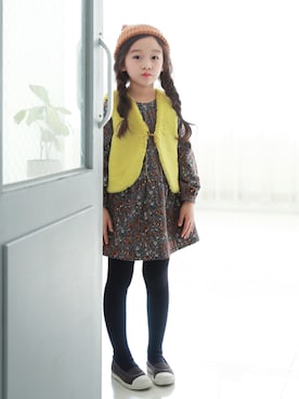 「アイテム（ベスト）」を使った、アルムさん（キッズ・110cm）の冬コーディネート