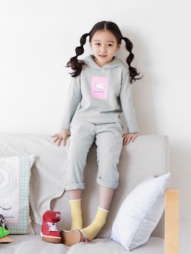 「アイテム（その他トップス）」を使った、アルムさん（キッズ・120cm）の冬コーディネート