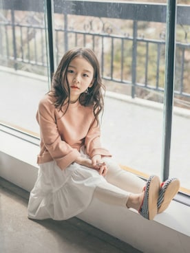 「アイテム（その他トップス）」を使った、アルムさん（キッズ・120cm）の春コーディネート