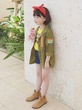 「アイテム（ミリタリージャケット）」を使った、アルムさん（キッズ・120cm）の春コーディネート
