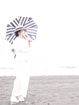 「DOUBLE MAISON（ドゥーブルメゾン）のアイテム」を使った、hitomi nozakiさん（レディース・165cm）の夏コーディネート