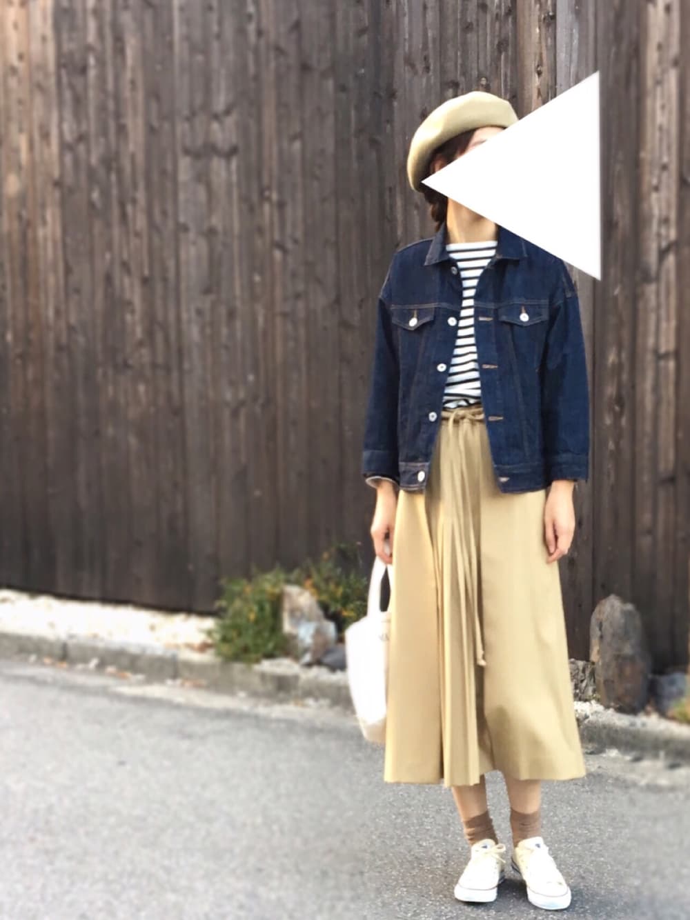 「スカート、ベレー帽、オトナ女子」｜「studio CLIPのデニム7分袖Gジャン（デニムジャケット、ブルー系）」を使った、Chocorooさん（レディース・156cm）の秋コーディネートの1枚目の写真