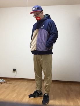 「go slow caravan」｜「アイテム（ジャケット/アウター）」を使った、やや太めのメガネのオッサンさん（メンズ・180cm）の冬コーディネート
