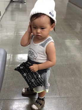 「OSHKOSH（オシュコシュ）のアイテム（サンダル）」を使った、YUUUAさん（キッズ・80cm）の夏コーディネート