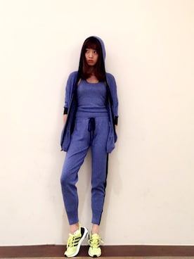 「emmi（エミ）の【emmi studio】カラーブロックニットパーカー（トップス、その他）」を使った、yuria sakamakiさん（レディース・165cm）の秋コーディネート