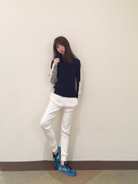 「emmi（エミ）の【emmi atelier】カラーブロックタートルニット（その他、その他）」を使った、yuria sakamakiさん（レディース・165cm）の秋コーディネート