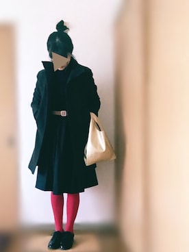 「赤タイツ」｜「アイテム（チェスターコート）」を使った、matinさん（レディース・163cm）の冬コーディネート