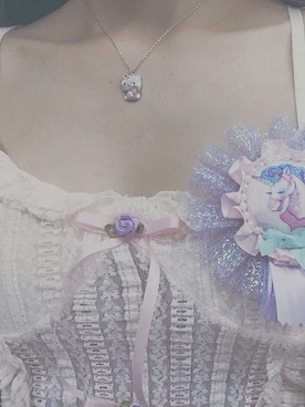 「アイテム（ブローチ/コサージュ、パープル系）」を使った、💖Pinky軟軟ちゃんさん（レディース・160cm）の夏コーディネート