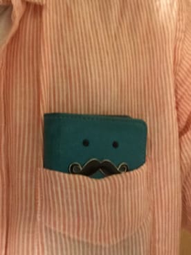 「ikka（イッカ）のアイテム（シャツ/ブラウス、オレンジ系）」を使った、おこげさん（メンズ）の夏コーディネート