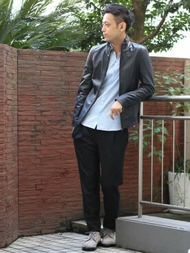田中使用「STUDIOUS（STUDIOUS ラムレザースタンドカラージャケット MADE IN JAPAN）」的時尚穿搭
