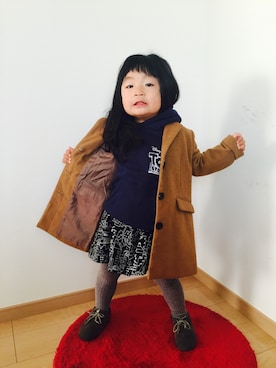 「アイテム（チェスターコート、イエロー系）」を使った、NAHOさん（キッズ・100cm）の冬コーディネート