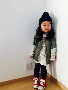 「CONVERSE（コンバース）のCONVERSE コンバース CHILD_ALL_STAR_RZ_HI 32513692(15-21) RED（スニーカー、レッド系）」を使った、NAHOさん（キッズ・100cm）の冬コーディネート