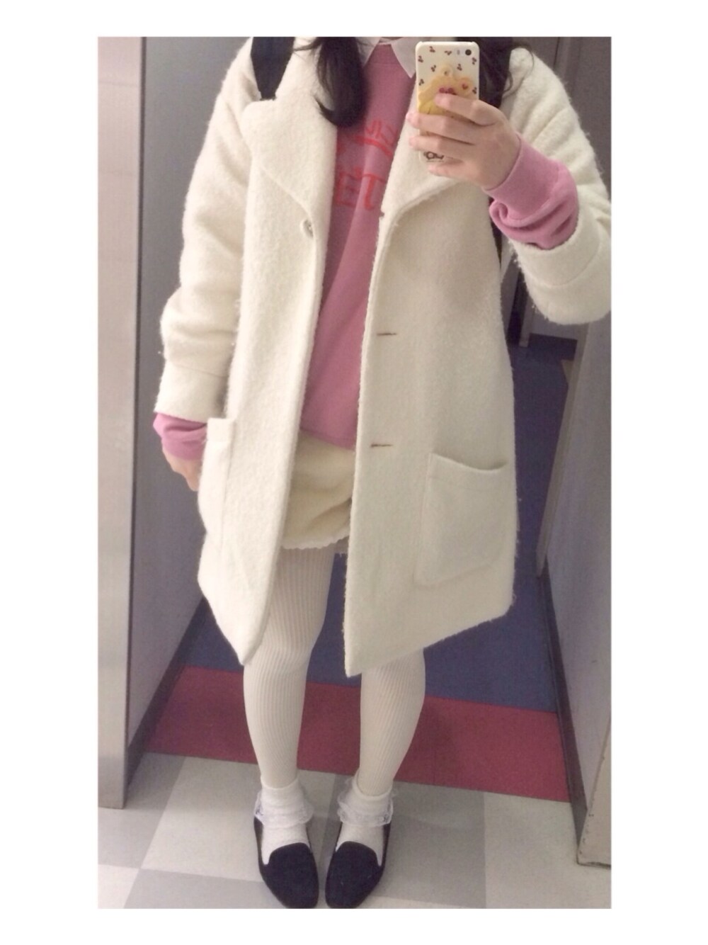 「Keisuke Kanda」｜「no brandのでことらんどスウェット（スウェット、ピンク系）」を使った、♡ルー実♡さん（レディース・165cm）の冬コーディネートの1枚目の写真