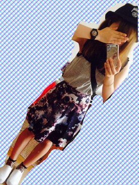 「flower（フラワー）のアイテム（その他トップス、グレー系）」を使った、ｓｙｍさん（レディース）の秋コーディネート
