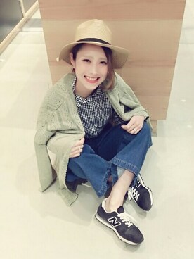 「SEVENDAYS=SUNDAY（セブンデイズサンデイ）のアイテム（帽子）」を使った、岡本茜さん（レディース・164cm）の冬コーディネート