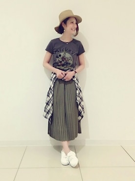 「SEVENDAYS=SUNDAY（セブンデイズサンデイ）のアイテム（帽子）」を使った、岡本茜さん（レディース・164cm）の春コーディネート
