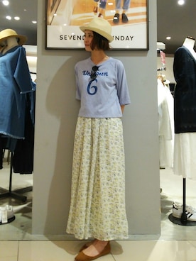 岡本茜さんのコーディネート