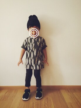 「GAP（ギャップ）のアイテム（Tシャツ/カットソー、グレー系）」を使った、KREHA\( Ö )/さん（キッズ）の夏コーディネート