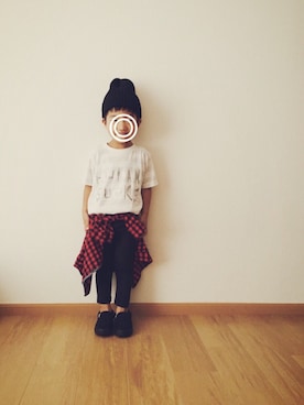 「GWZ（ジーウィズ）のアイテム（Tシャツ/カットソー、ホワイト系）」を使った、KREHA\( Ö )/さん（キッズ）の夏コーディネート