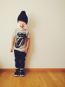 「GLOBAL WORK（グローバルワーク）のメンアサワッチ/556722（ニットキャップ/ビーニー、ブラック系）」を使った、KREHA\( Ö )/さん（キッズ）の夏コーディネート