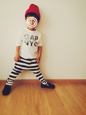 「GAP（ギャップ）のアイテム（Tシャツ/カットソー、ホワイト系）」を使った、KREHA\( Ö )/さん（キッズ）の秋コーディネート