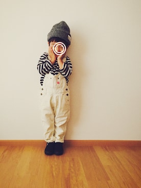 「BEAUTY&YOUTH UNITED ARROWS（ビューティーアンドユースユナイテッドアローズ）のアイテム（ニットキャップ/ビーニー、グレー系）」を使った、KREHA\( Ö )/さん（キッズ）の秋コーディネート