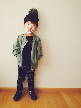 「Birthday（バースデイ）のアイテム（その他アウター、グリーン系）」を使った、KREHA\( Ö )/さん（キッズ）の秋コーディネート