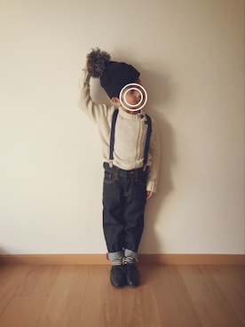 「OLD NAVY（オールドネイビー）のアイテム（ニット/セーター、ホワイト系）」を使った、KREHA\( Ö )/さん（キッズ）の冬コーディネート