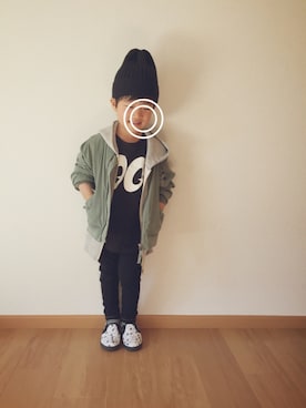 「GLOBAL WORK（グローバルワーク）のメンアサワッチ/556722（ニットキャップ/ビーニー、ブラック系）」を使った、KREHA\( Ö )/さん（キッズ）の冬コーディネート