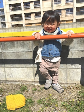 「babyGAP（babyGAP）のアイテム（デニムジャケット、ブルー系）」を使った、CHIAKIさん（キッズ・90cm）の春コーディネート