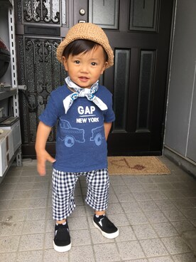 「babyGAP（babyGAP）のアイテム（Tシャツ/カットソー、ブルー系）」を使った、CHIAKIさん（キッズ・90cm）の春コーディネート