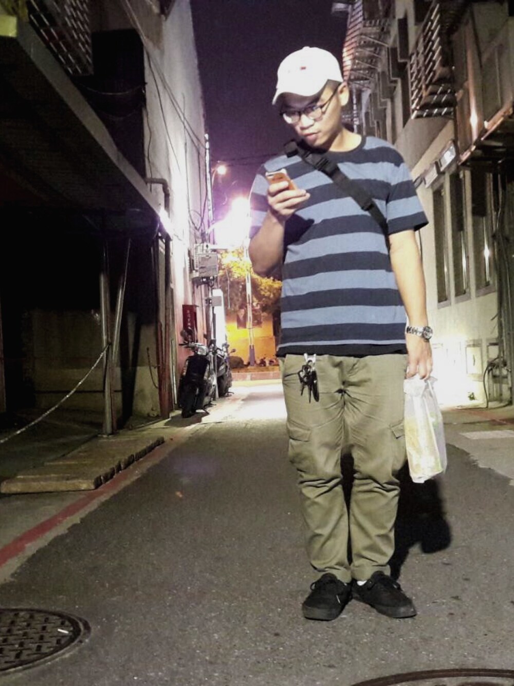 「Taiwan、TAIPEI、daily look、casual、snap、ootd」｜「MUJI Laboのアイテム（Tシャツ/カットソー、その他）」を使った、yjsu🇹🇼さん（メンズ・169cm）の秋コーディネートの1枚目の写真