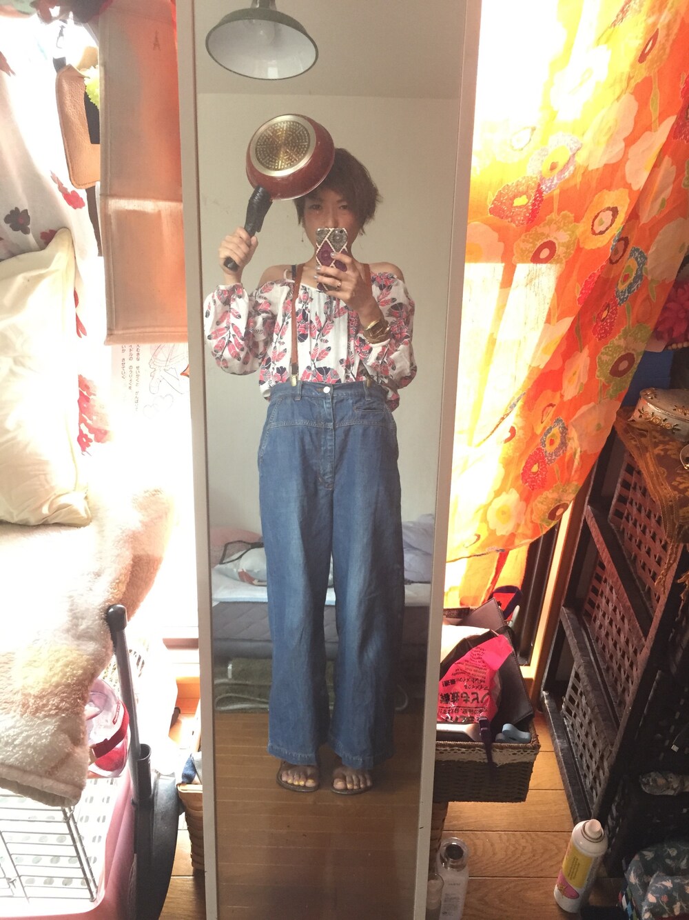 「台風」｜「ZUCCaのパンツ（デニムパンツ、ブルー系）」を使った、shihoさん（レディース・156cm）の夏コーディネートの1枚目の写真