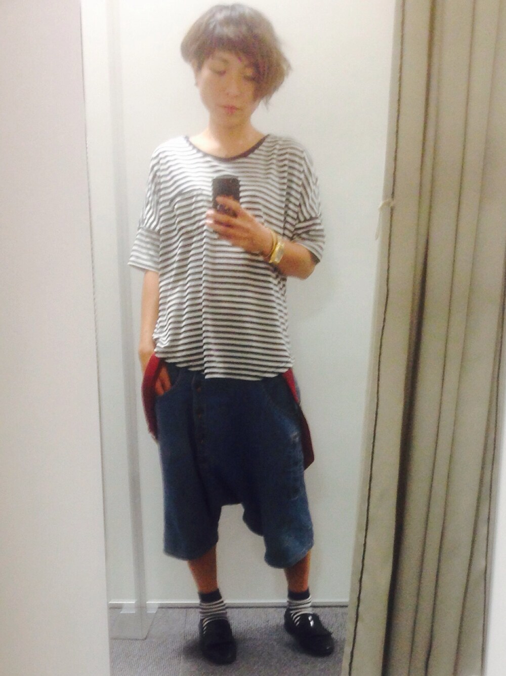 「ボーイッシュ」｜「TSUMORI CHISATOのアイテム（デニムパンツ、ブルー系）」を使った、shihoさん（レディース・156cm）の夏コーディネートの1枚目の写真